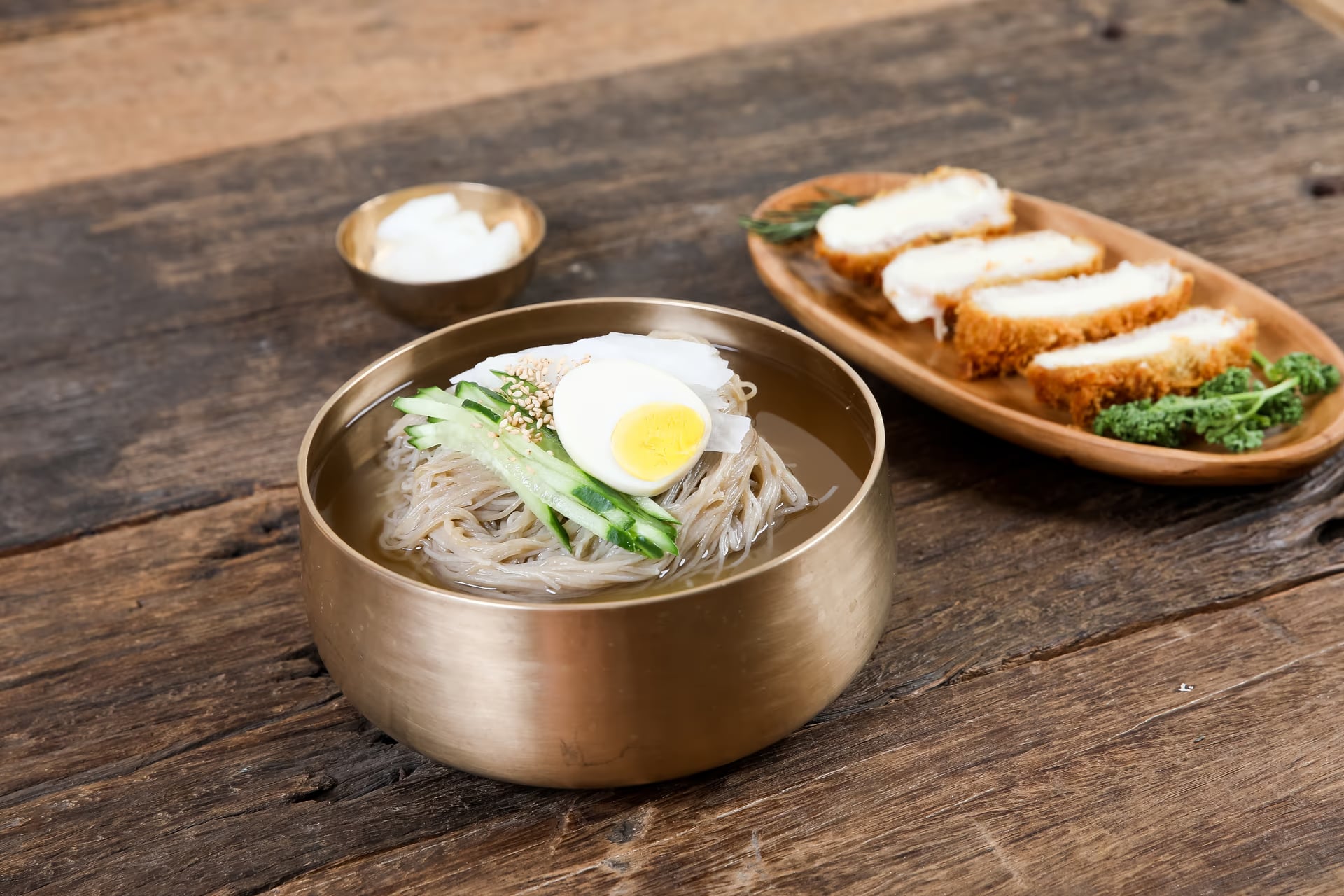 시장버거 단면 컷 - 재료 층 분리 표현