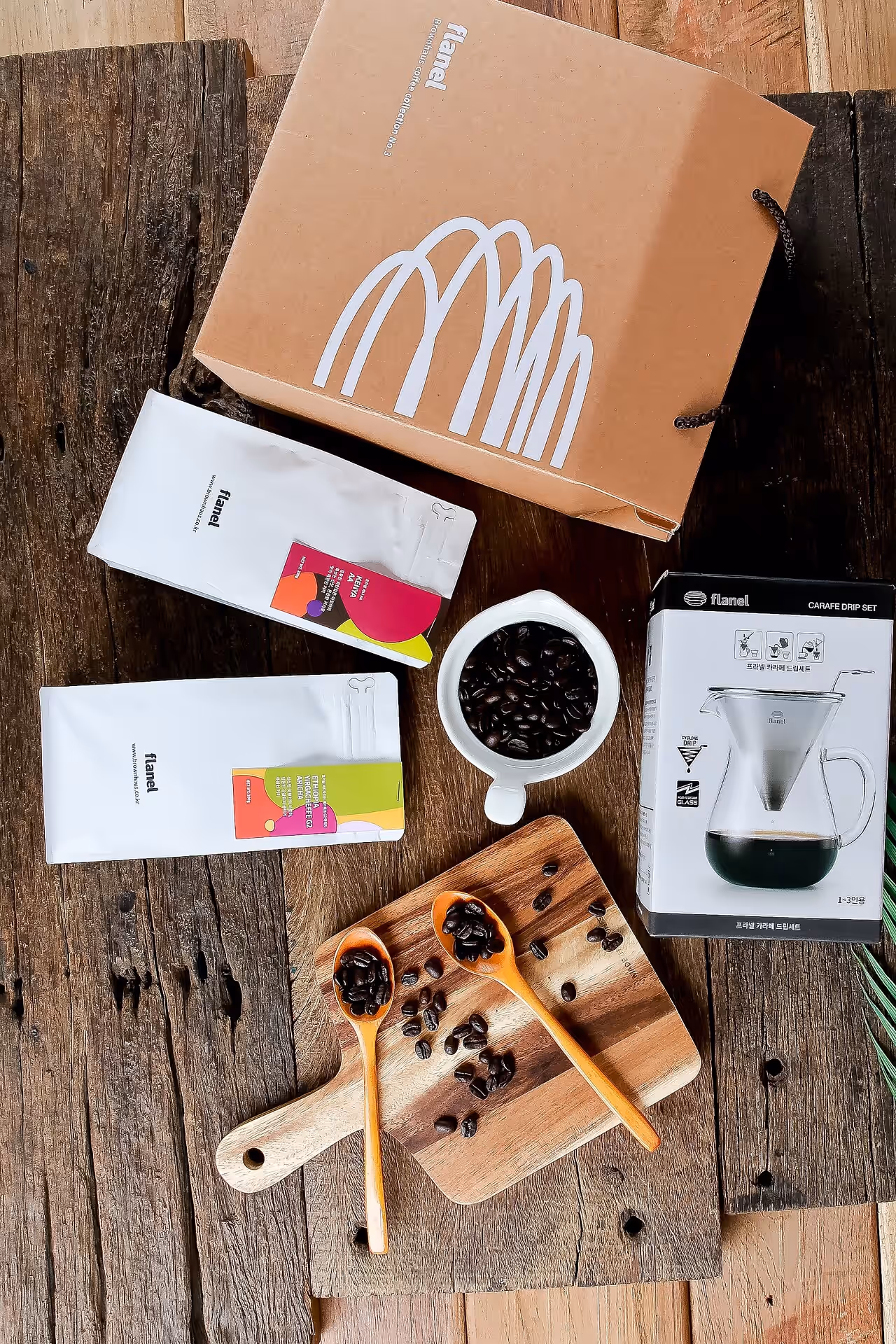 원두커피 음식사진 촬영 포트폴리오 - 선물세트·커피용품·패키지 연출 사례