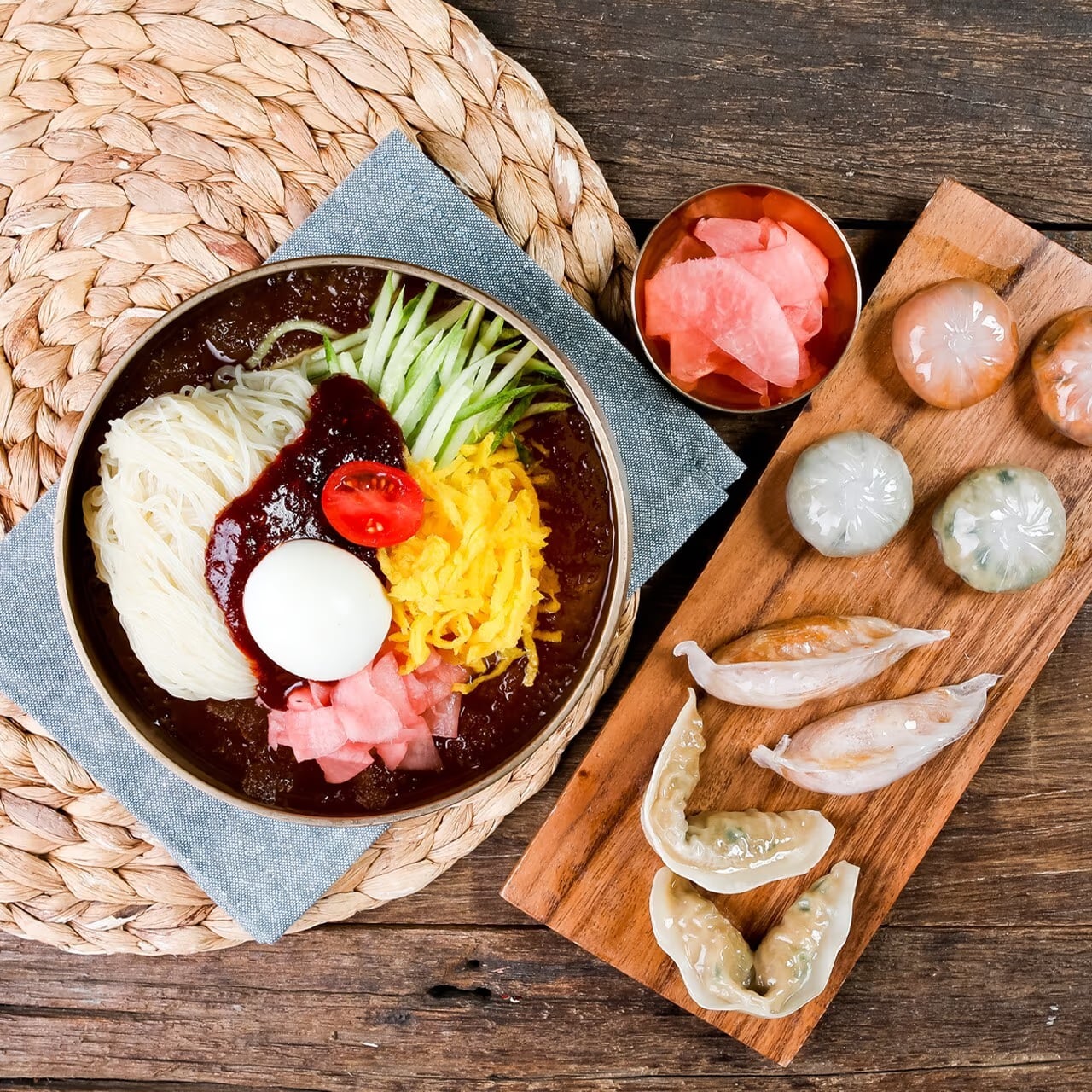 밀면 단품 컷 - 면발 굵기 구분