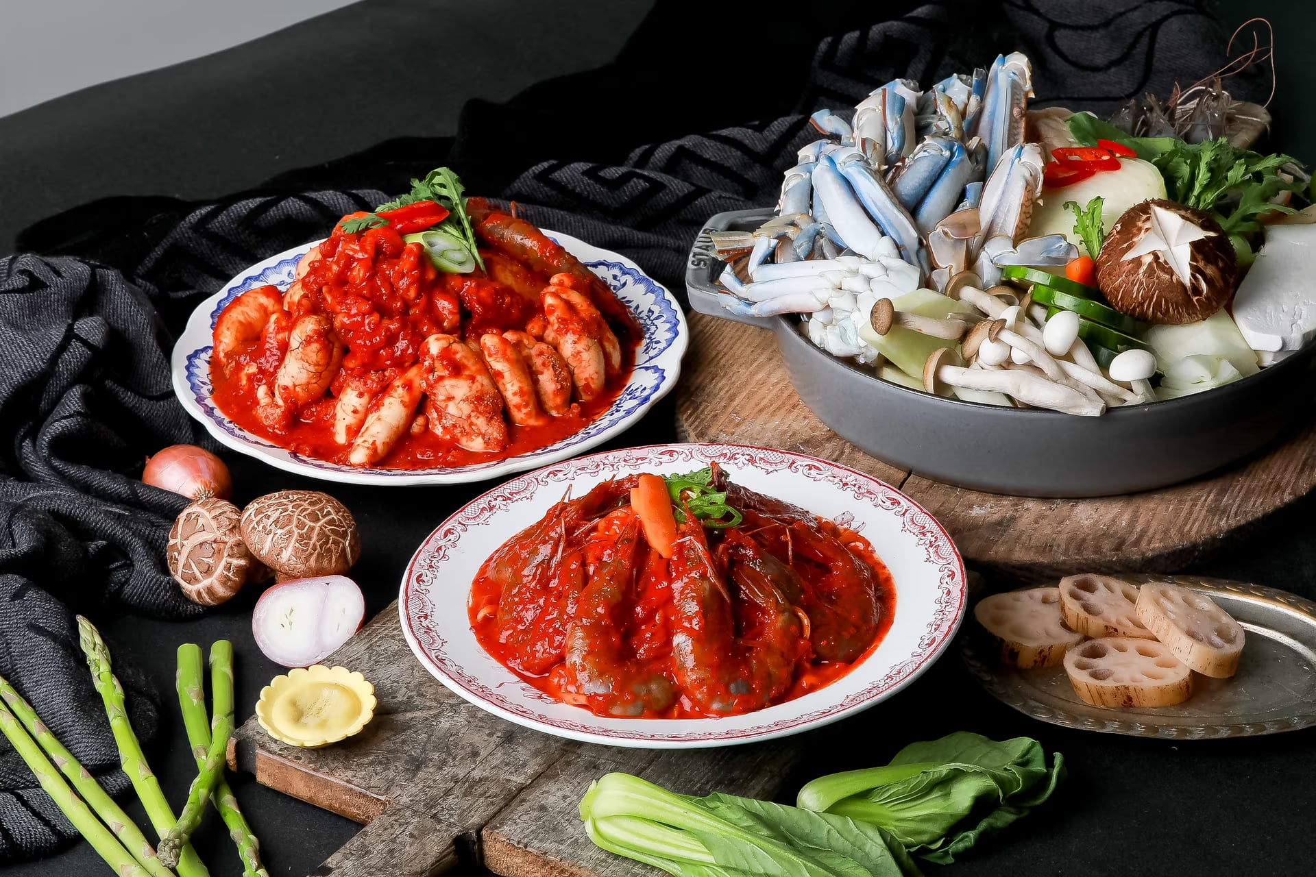 갑오징어 전체 컷 - 표면 질감과 신선도 표현